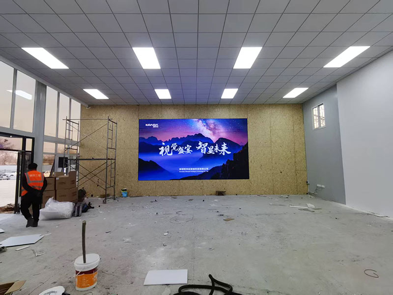 稼軒路臨建項目部應(yīng)用柯華達(dá)P1.86室內(nèi)全彩LED顯示屏